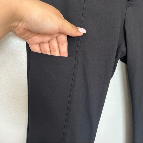 Athleta Wander Stash Skinny Pants in Black Size 4P
Like New - Picture 9 of 14